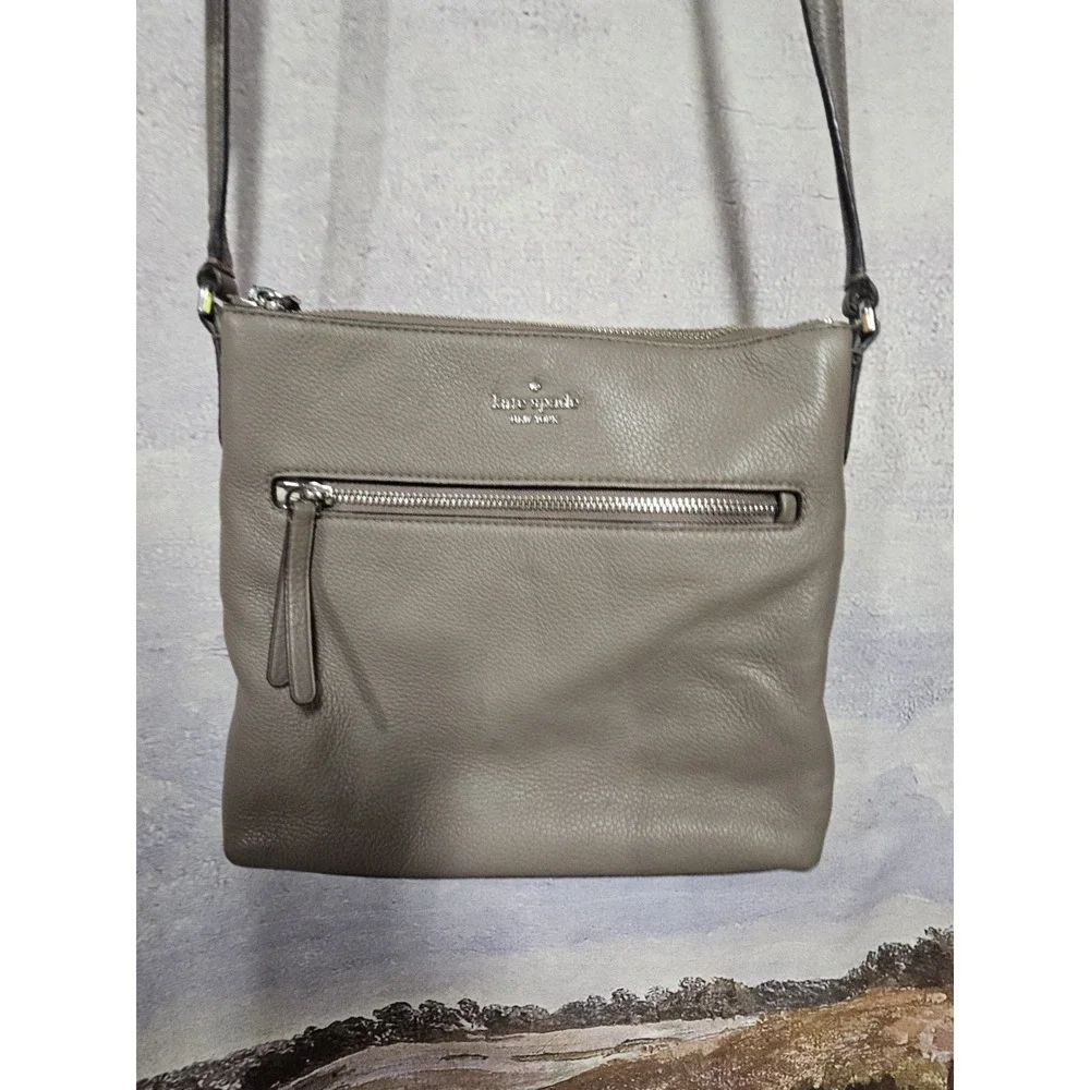 PRE OWNED GOOD 8/10 Kate Spade Jackson Top Zip‎ Crossbody WKRU5941-Brownstone